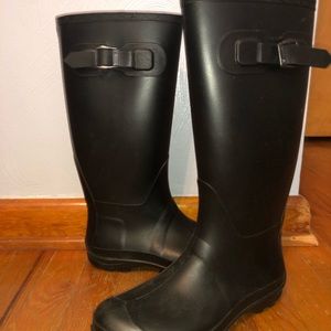Black rain boots